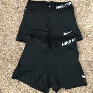 set of 2 black Nike Pros